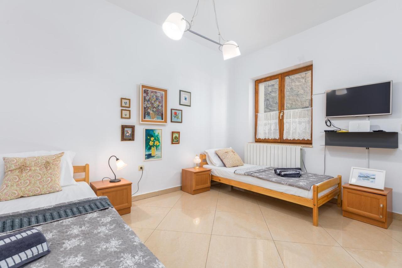 Apartment-Old Town-Dundo Pula Luaran gambar