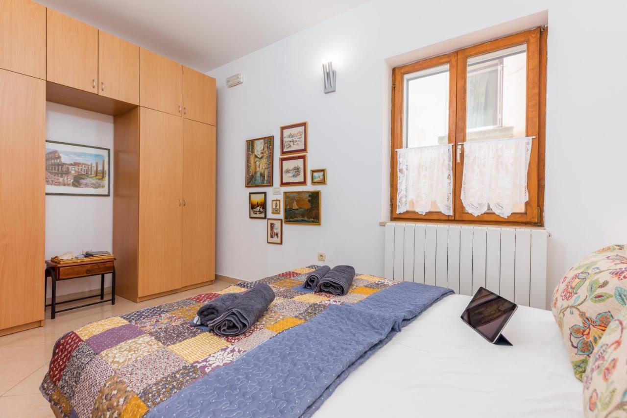 Apartment-Old Town-Dundo Pula Luaran gambar