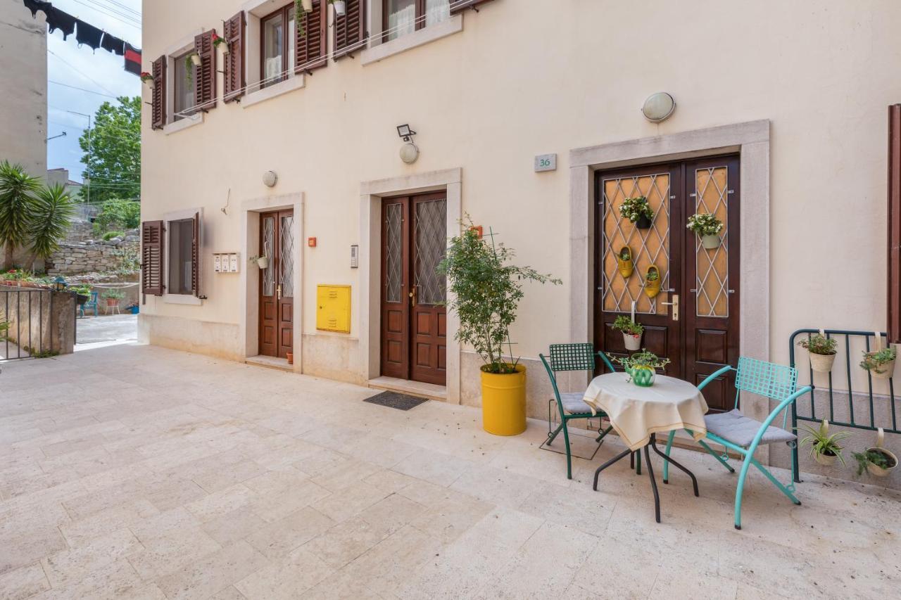 Apartment-Old Town-Dundo Pula Luaran gambar